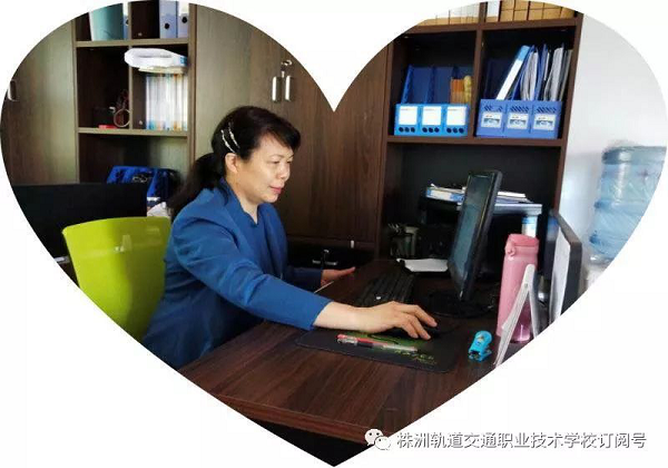 三尺講臺，感恩有你系列報道-“為師表，如慈母，愛幼雛” 記教務科科長唐小軍老師