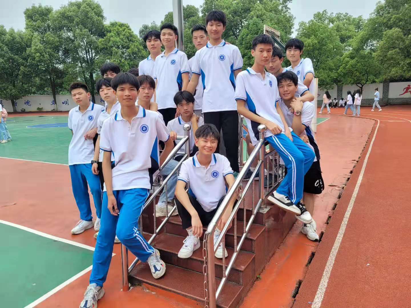 陽光，帥氣的株軌少年郎